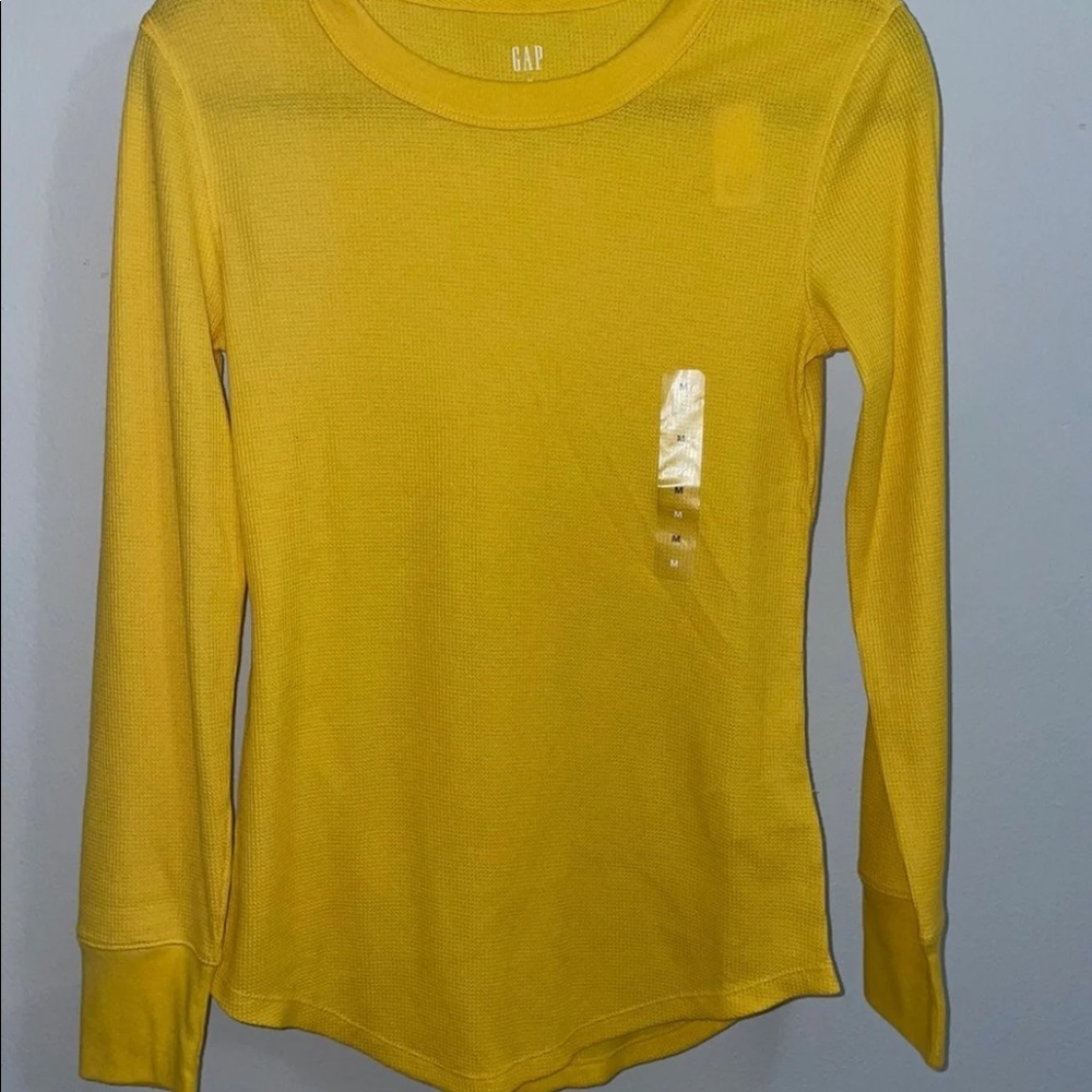 NWT Gap Long Sleeve Yellow Top (M)